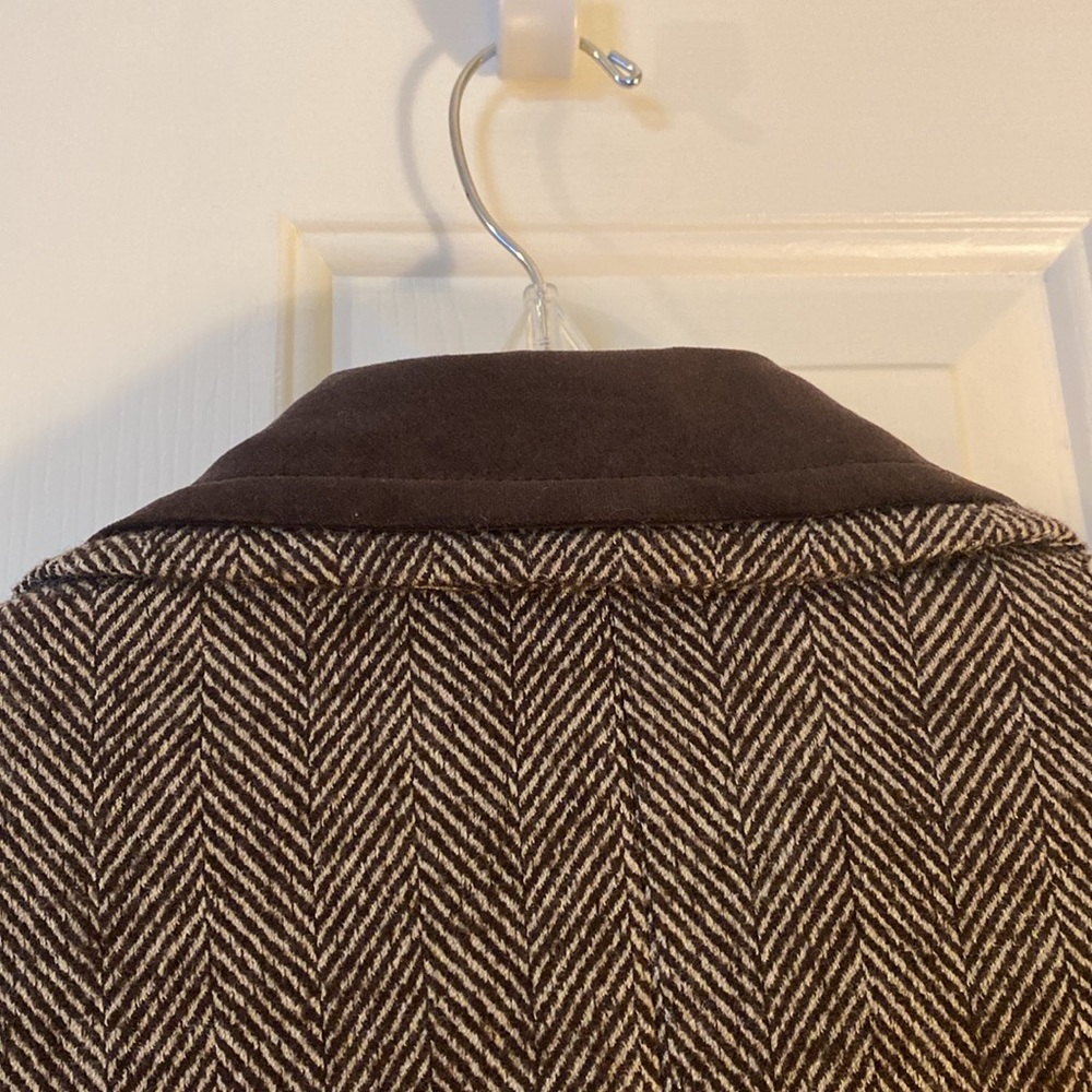 Jacket - Picture 10 of 11